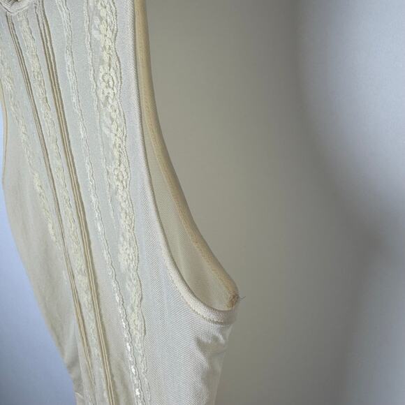The Limited Sleeveless Lace Detail Top Ruffle Neck Tank Blouse - Picture 4 of 7